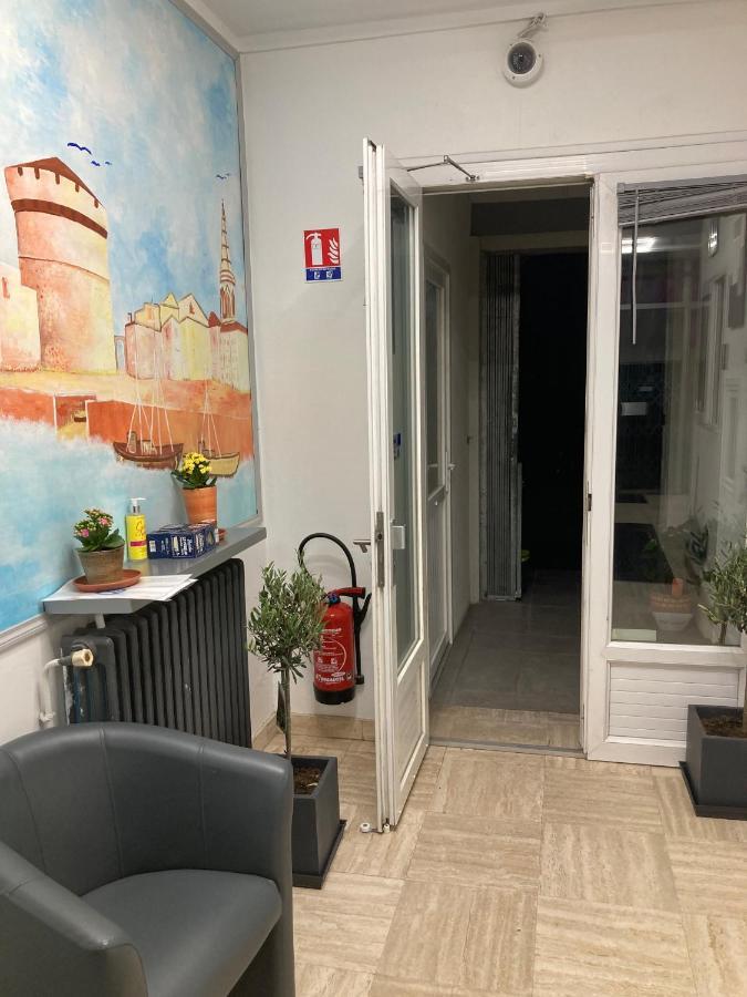 Hotel Les Rosiers La Rochelle  Exterior foto